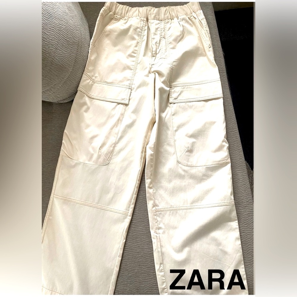ZARA Cream Cargo Pants - Size M - NEW